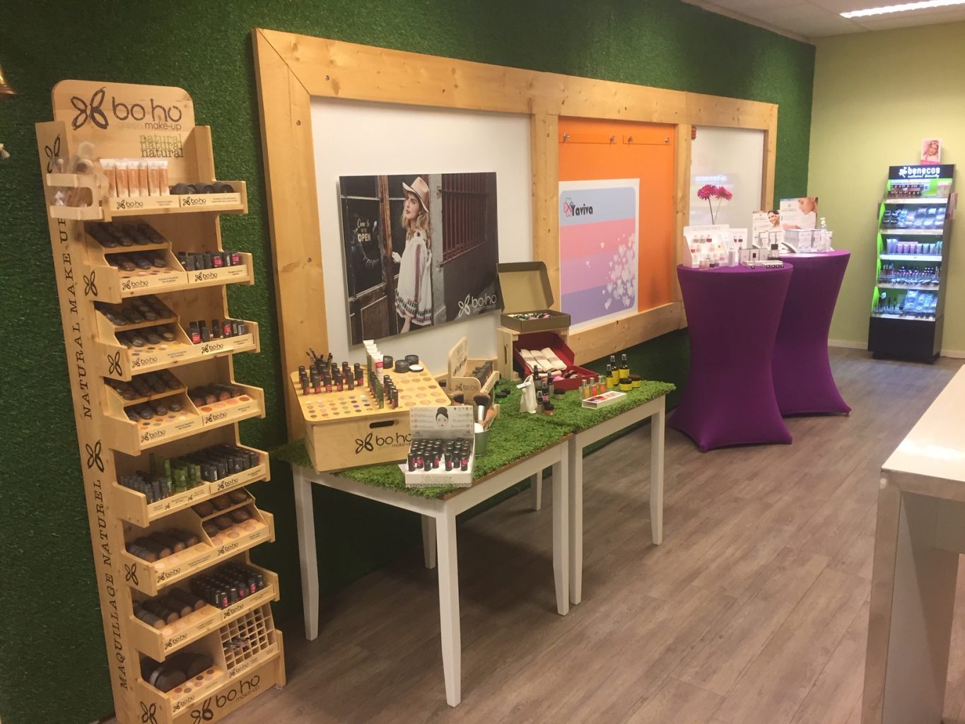 Yaviva showroom met natuurlijke cosmetica